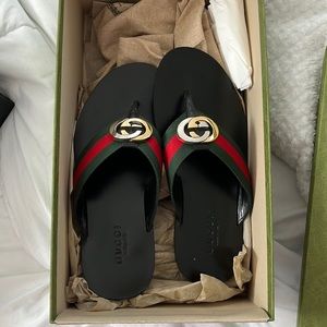 Gucci sandals men size 7 fits women size 8-9 wide